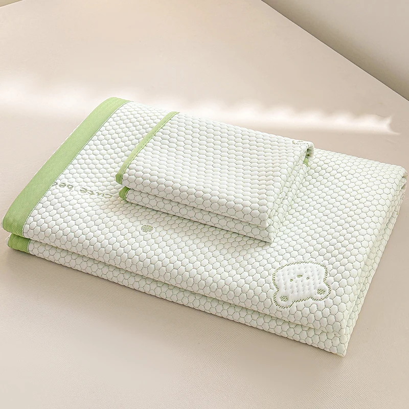 Class A Natural Latex Breathable Folding Cool Feel Bed Mat, For Summer Quilted Smooth Mint Green Brown Bear Print Bed Cool Mat Class A Natural Latex Breathable Folding Cool Feel Bed Mat, For Summer Quilted Smooth Mint Green Brown Bear Print Bed Cool Mat