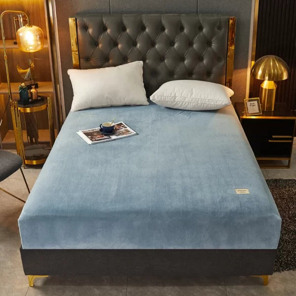 Super Soft Flannel Fitted Bed Sheet - Image 4