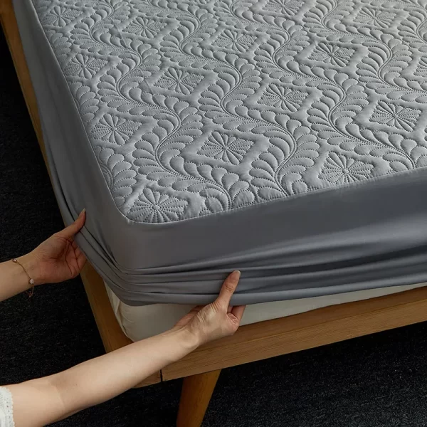 Quilted Waterproof Mattress Protector – Soft & Durable Fitted Cover - Image 3