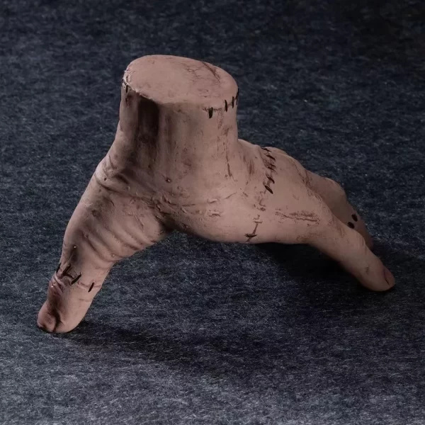 Halloween Horror Broken Hand Prop - Image 8